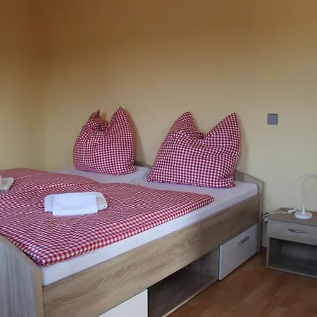 شقة فندقية Friederike Wackler Gaestehaus 3*